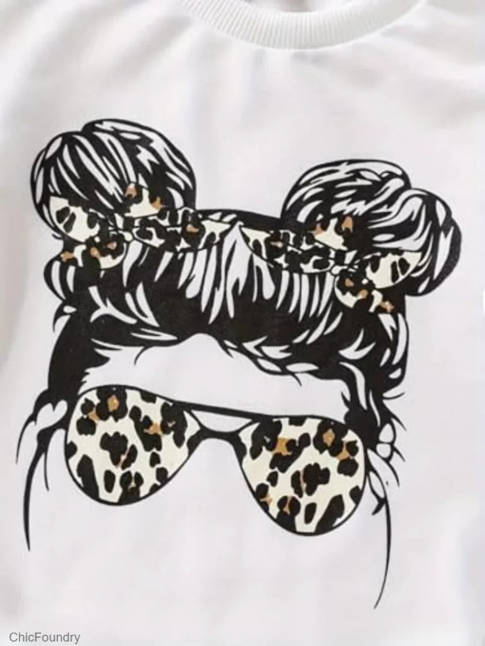 Toddler Girl Figure Graphic Drop Shoulder Top & Leopard Print Flared Pants Set